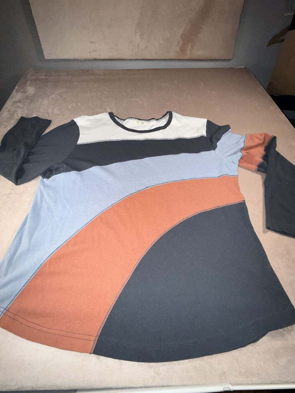 Cotton Bleu Boutique Women's Long Sleeve Color Block Crew Neck (A4-2049)